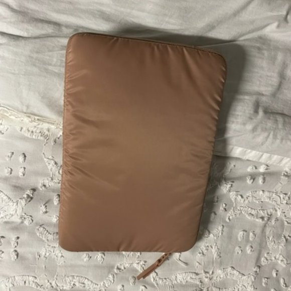 Kate Spade Laptop Sleeve - Picture 6 of 6